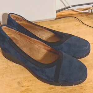 Clarks Leather Daelyn Hill Navy Suede Wedges Size 9